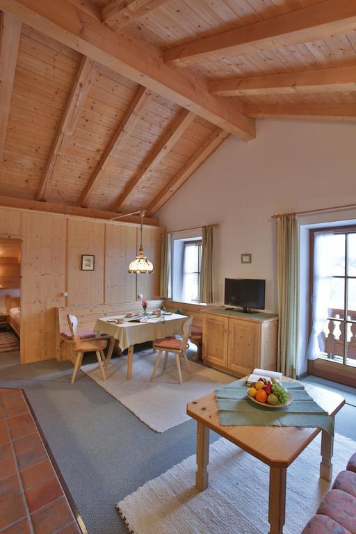 Berggasthaus Weingarten 루폴딩 객실 사진